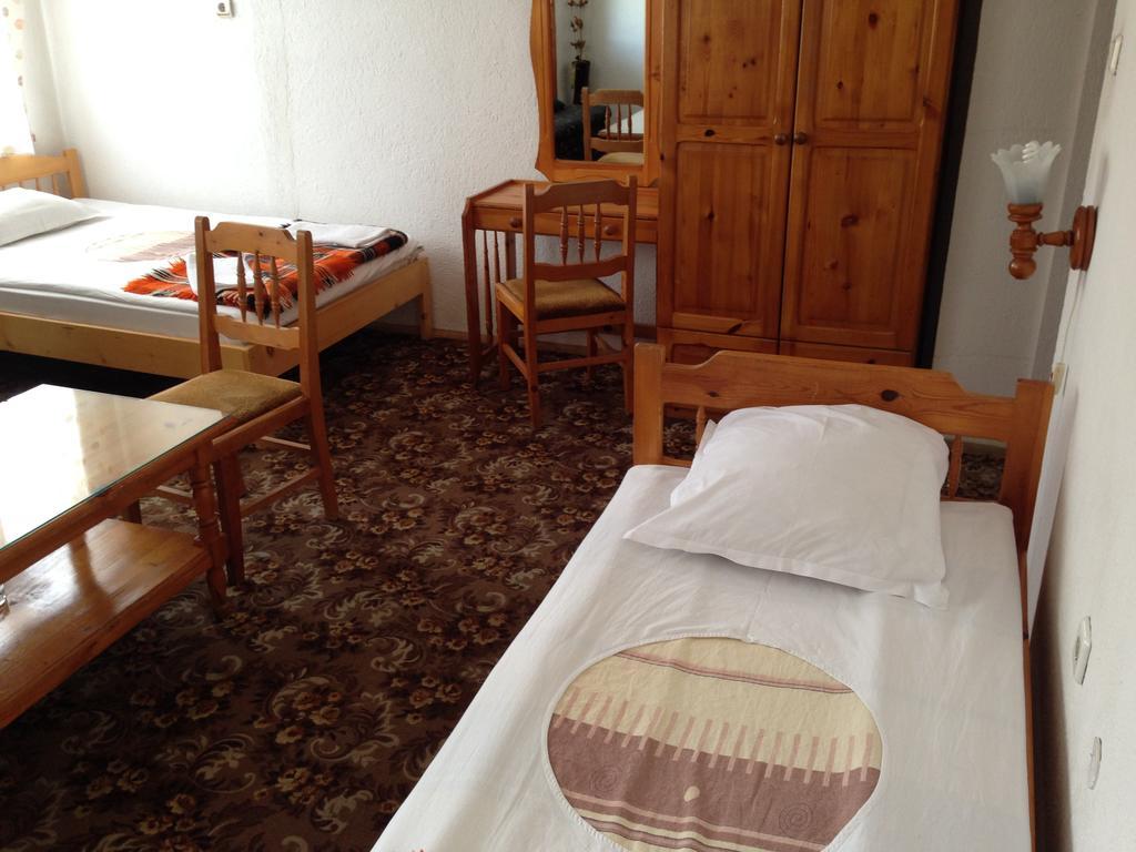 Katerina Family Hotel Смолян Экстерьер фото
